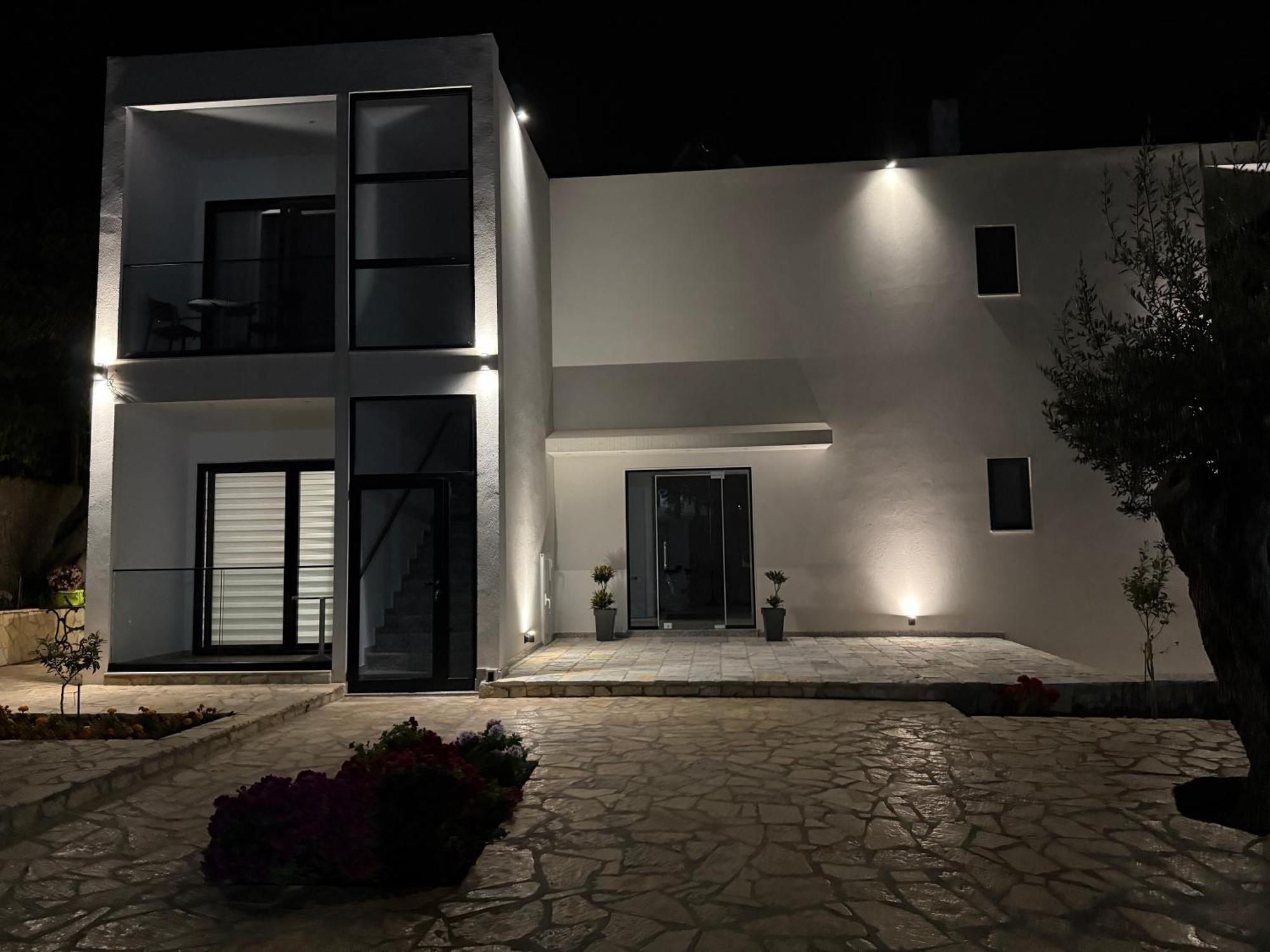 Villa Thomas Dhërmi Exterior foto